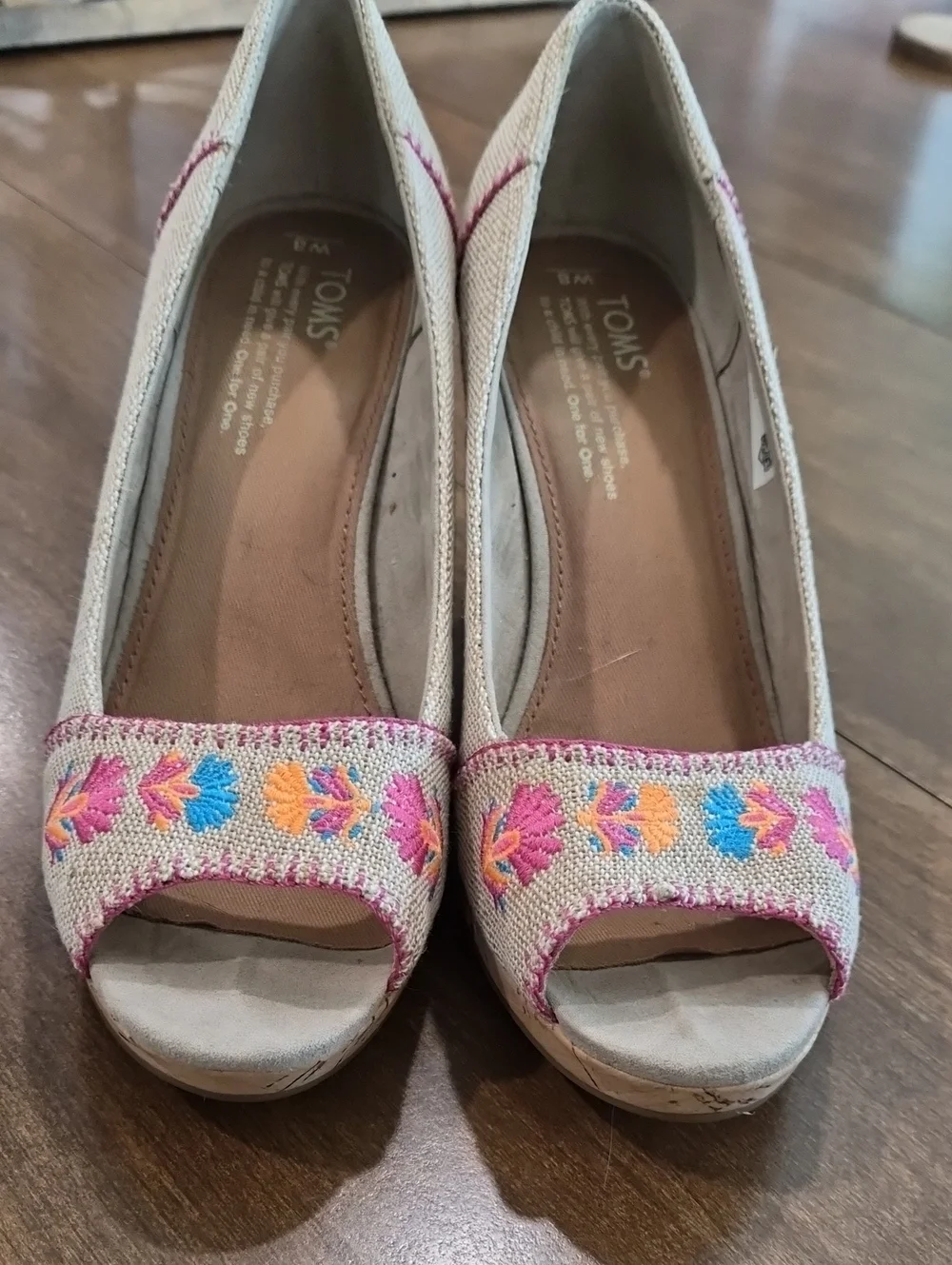 Toms Beige Cork Wedge Sandals with Pink & Multicolor Embroidery SZ8